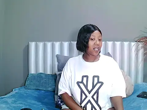 SavageHoney online show from November 28, 7:36 pm