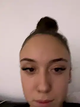 Snapshot of CristinaSw chatting on January 11, 11:33 pm CristinaSw online show from January 11, 11:33 pm