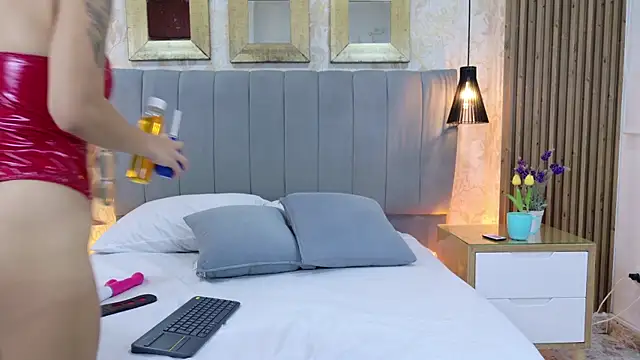 cata muakgb online show from April 15, 4:22 pm