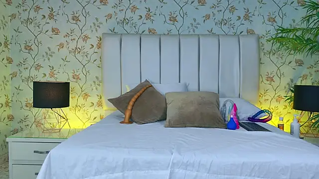 Snapshot of cata_muakgb chatting on February 7, 3:09 pm cata muakgb online show from February 7, 3:09 pm