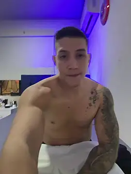 OliverWest04 online show from April 16, 8:53 pm