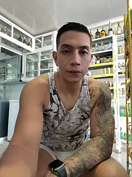 OliverWest04 online show from May 20, 5:43 pm