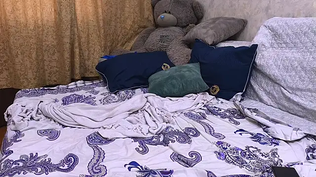 Snapshot of Lila_Rudy2805 chatting on December 2, 11:34 am Lila Rudy2805 online show from December 2, 11:34 am