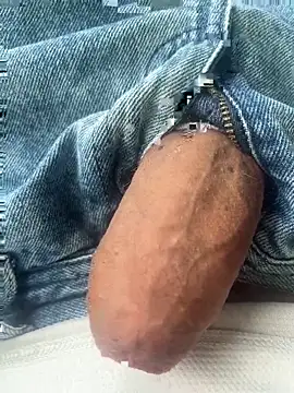 Snapshot of soubi777 chatting on December 3, 6:18 pm soubi777 online show from December 3, 6:18 pm