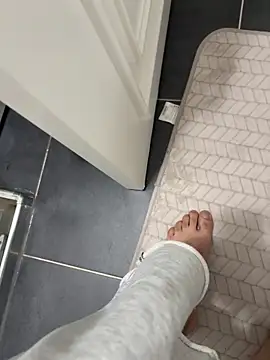 Bigefe online show from December 19, 10:45 pm