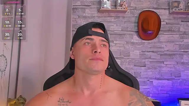 connorsmithvip online show from November 28, 7:58 pm