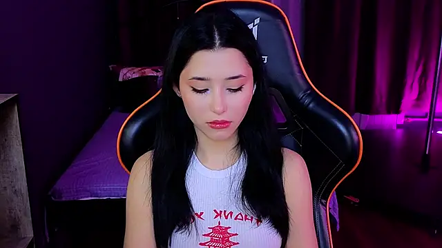 Snapshot of RedMidnight chatting on February 27, 8:52 pm RedMidnight online show from February 27, 8:52 pm