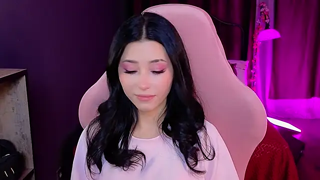 RedMidnight online show from March 12, 8:35 pm