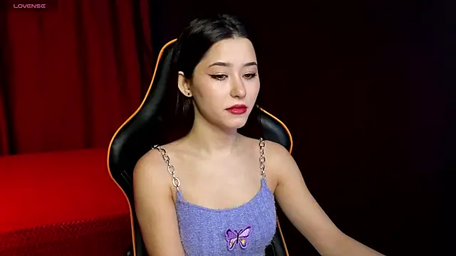 Snapshot of RedMidnight chatting on November 30, 5:14 pm RedMidnight online show from November 30, 5:14 pm