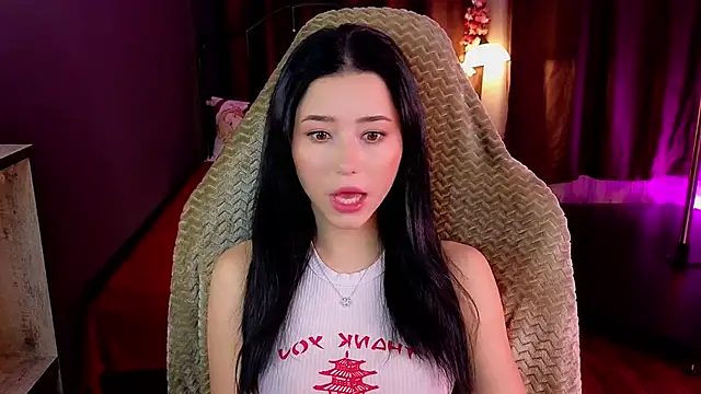 Snapshot of RedMidnight chatting on February 21, 8:22 pm RedMidnight online show from February 21, 8:22 pm