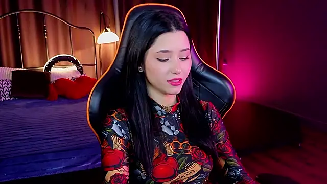 RedMidnight online show from February 5, 8:48 pm