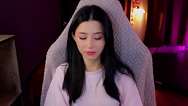 Snapshot of RedMidnight chatting on February 20, 8:44 pm RedMidnight online show from February 20, 8:44 pm