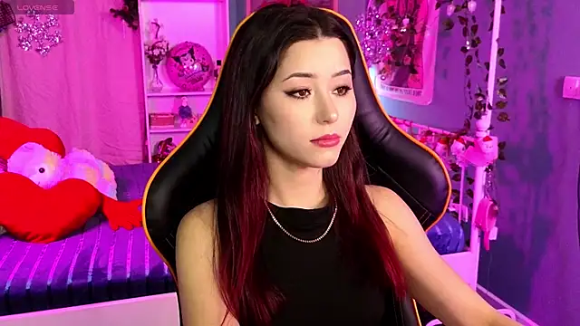 Snapshot of RedMidnight chatting on December 21, 9:04 pm RedMidnight online show from December 21, 9:04 pm