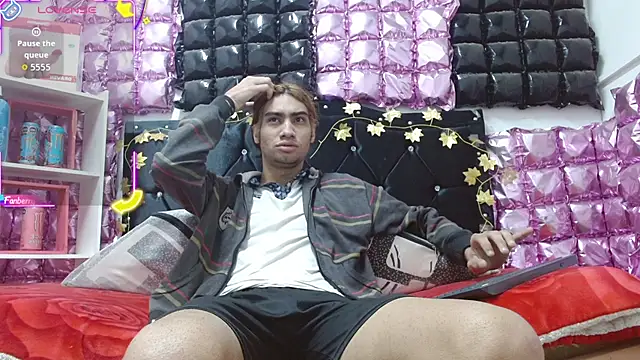 Snapshot of andresdark_07 chatting on December 4, 3:05 am andresdark 07 online show from December 4, 3:05 am