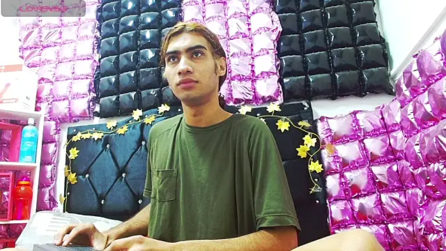 Snapshot of andresdark_07 chatting on November 28, 3:17 am andresdark 07 online show from November 28, 3:17 am