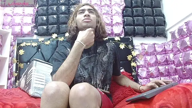 Snapshot of andresdark_07 chatting on December 14, 3:13 am andresdark 07 online show from December 14, 3:13 am