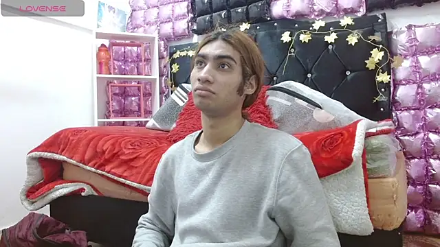 Snapshot of andresdark_07 chatting on January 8, 10:16 pm andresdark 07 online show from January 8, 10:16 pm