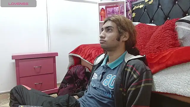 Snapshot of andresdark_07 chatting on January 6, 2:59 am andresdark 07 online show from January 6, 2:59 am