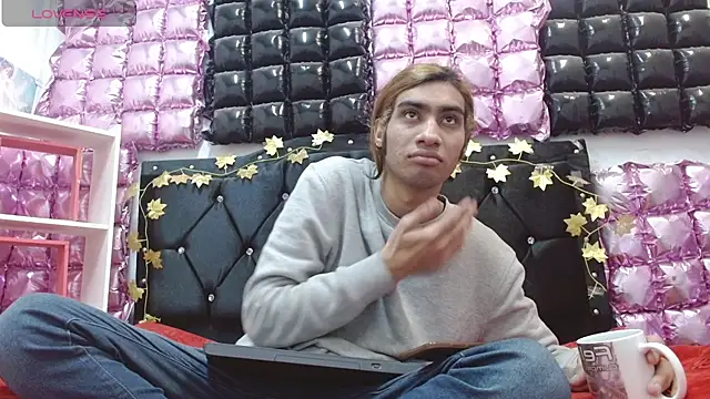 Snapshot of andresdark_07 chatting on January 9, 6:59 pm andresdark 07 online show from January 9, 6:59 pm