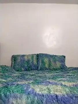 NiinaHans online show from November 28, 10:59 am