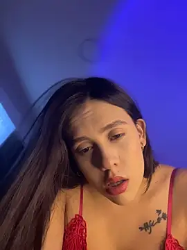 Samantafoxx  online show from April 11, 12:40 am