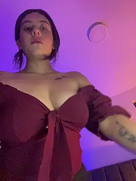 Samantafoxx  online show from May 31, 11:49 pm