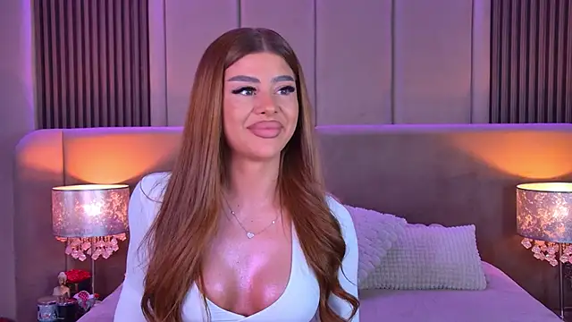 StephanieYves online show from June 1, 4:28 pm