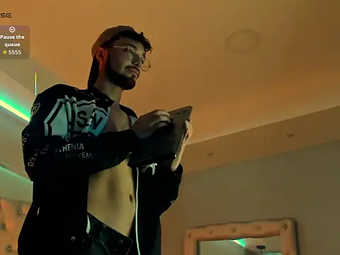 JonnyGreey online show from December 19, 7:16 pm