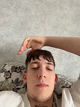 Snapshot of Rabizoon chatting on February 5, 5:14 am Rabizoon online show from February 5, 5:14 am