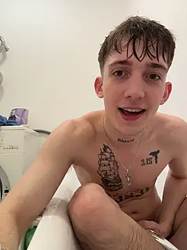 Snapshot of Rabizoon chatting on February 9, 6:33 am Rabizoon online show from February 9, 6:33 am