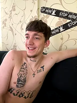 Snapshot of Rabizoon chatting on December 17, 7:13 am Rabizoon online show from December 17, 7:13 am