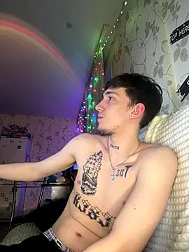 Snapshot of Rabizoon chatting on December 15, 6:36 pm Rabizoon online show from December 15, 6:36 pm