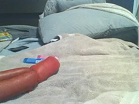 xxxenzo1 online show from November 1, 2:51 am