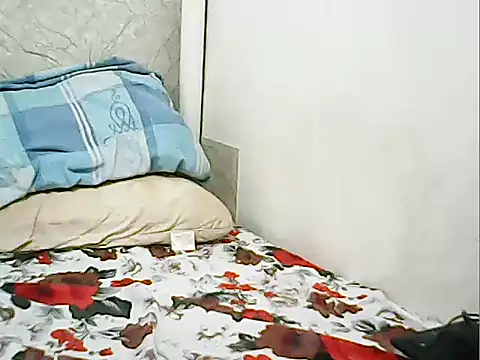 cutechubby online show from March 9, 10:30 am