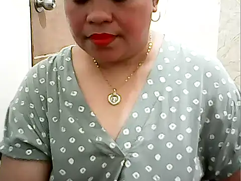 Snapshot of cutechubby chatting on February 17, 1:58 am cutechubby online show from February 17, 1:58 am