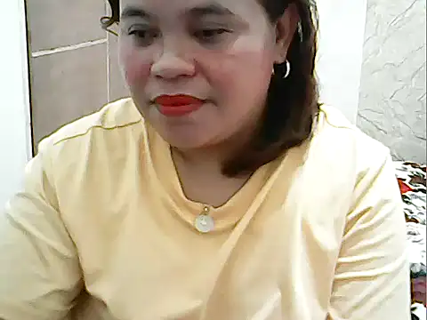 Snapshot of cutechubby chatting on February 1, 11:25 pm cutechubby online show from February 1, 11:25 pm