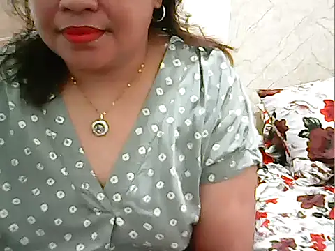 Snapshot of cutechubby chatting on February 16, 11:42 am cutechubby online show from February 16, 11:42 am