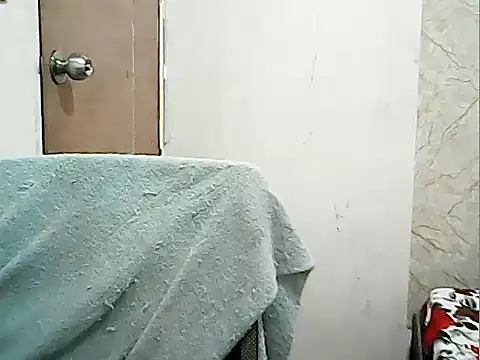 cutechubby online show from April 14, 3:00 am