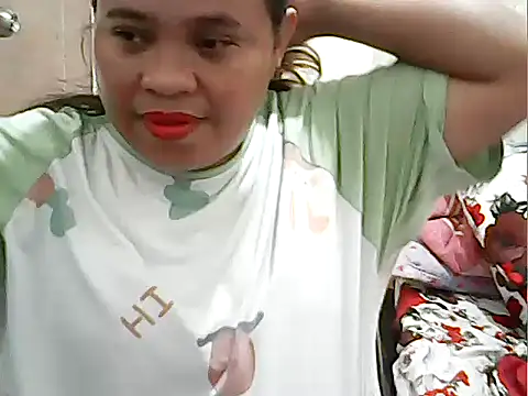 cutechubby online show from May 11, 8:38 am