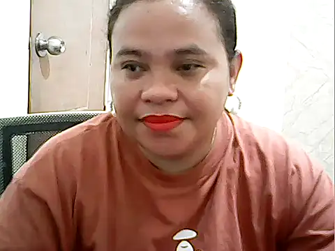 cutechubby online show from May 3, 8:23 pm