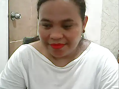 cutechubby online show from May 17, 10:48 am