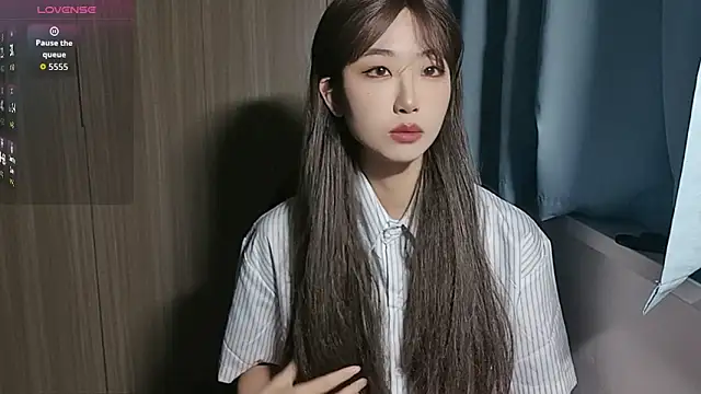 Yyoo-99 online show from November 29, 10:10 pm