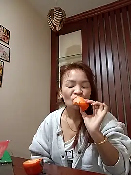 Snapshot of _Joyeveryday_ chatting on November 30, 10:05 am Joyeveryday online show from November 30, 10:05 am