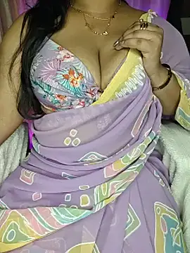 Snapshot of Curvy_Pooja chatting on July 7, 3:53 am Curvy Pooja online show from July 7, 3:53 am