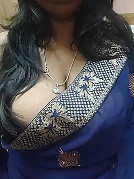 Curvy Pooja online show from May 31, 7:58 pm