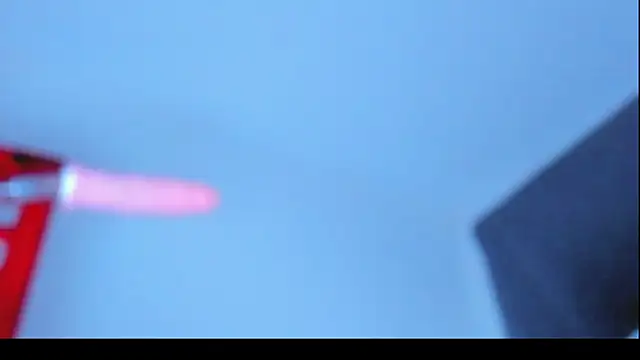 sophie 1  online show from April 18, 9:11 am