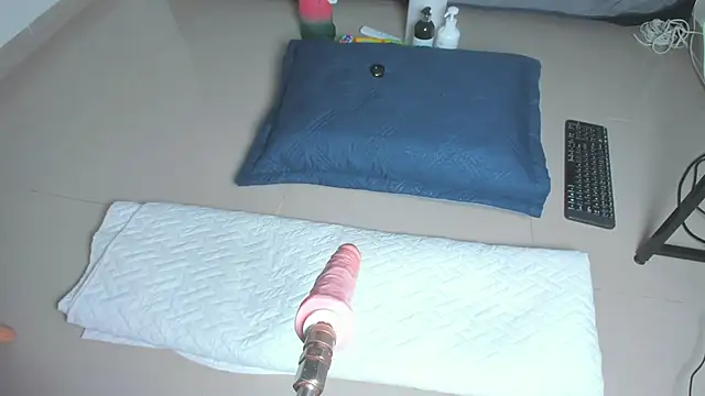 sophie 1  online show from February 6, 2:51 am