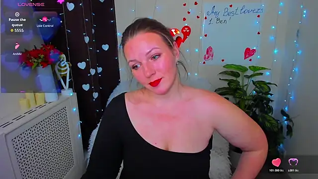 Snapshot of Alison_star_ chatting on February 15, 2:12 am Alison star online show from February 15, 2:12 am