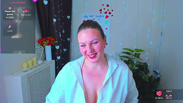 Snapshot of Alison_star_ chatting on February 11, 2:00 am Alison star online show from February 11, 2:00 am