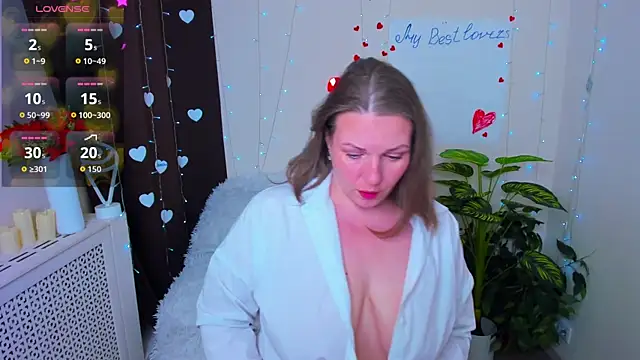Snapshot of Alison_star_ chatting on February 28, 2:11 am Alison star online show from February 28, 2:11 am
